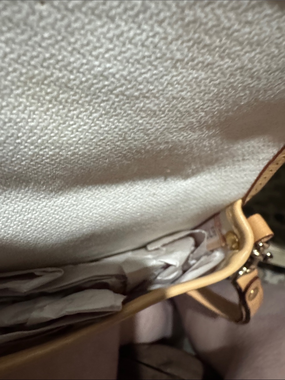 Dooney & Bourke Multicolor Heart Print Wristlet with Tan Trim - Picture 3 of 3